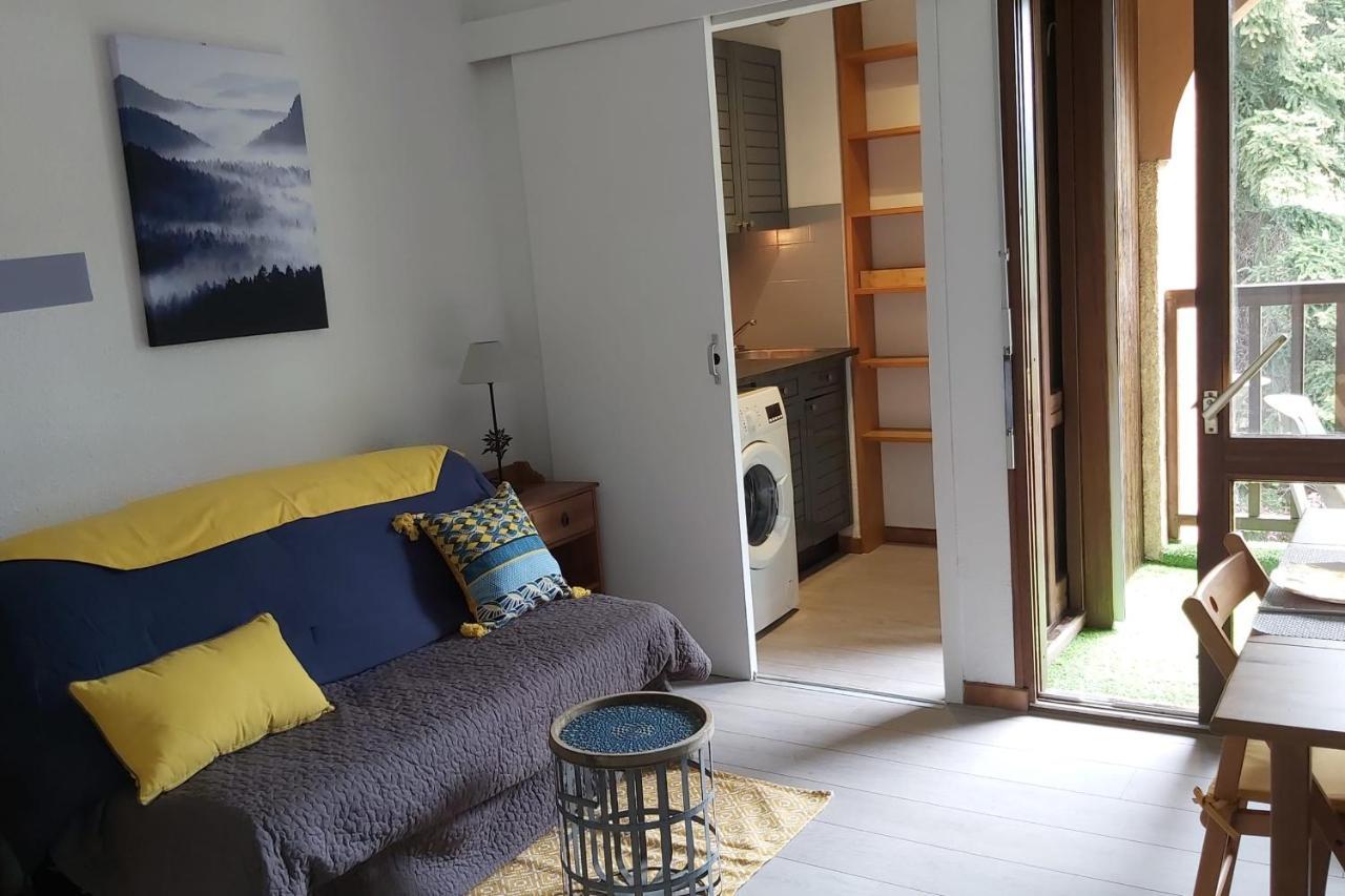 Beautiful Studio With Balcony In Briancon Kültér fotó
