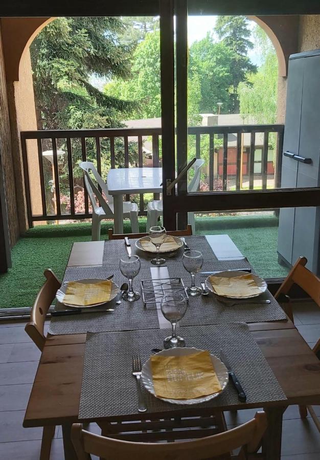 Beautiful Studio With Balcony In Briancon Kültér fotó
