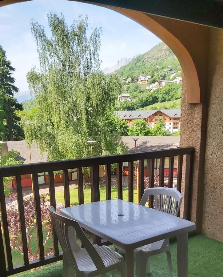 Beautiful Studio With Balcony In Briancon Kültér fotó
